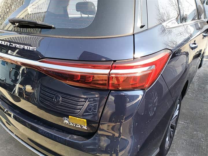 BYD Song Max 2021 2021款 升级版 1.5T 自动尊贵型 7座