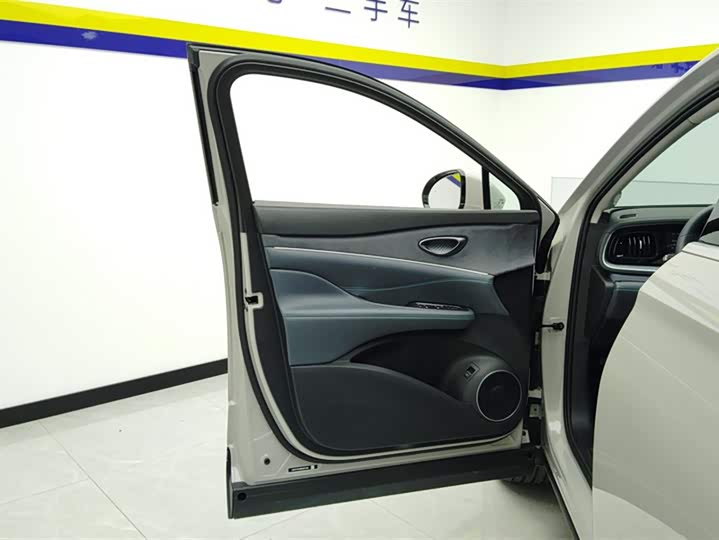 BYD Sea Lion 07 DM-i Hybrid 2025 2025款 150 领航+版