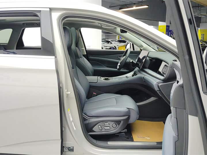 BYD Sea Lion 07 DM-i Hybrid 2025 2025款 150 领航+版