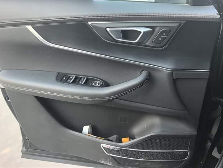 Chery Tiggo 8 2024 2024款 荣耀版 230TCI 手动进阶版 5座