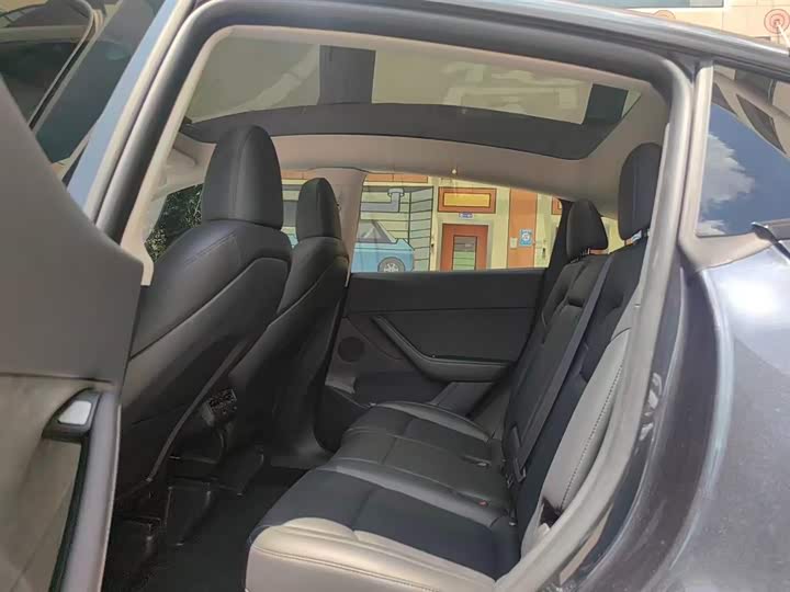 Tesla Model Y 2024 2024款 后轮驱动版