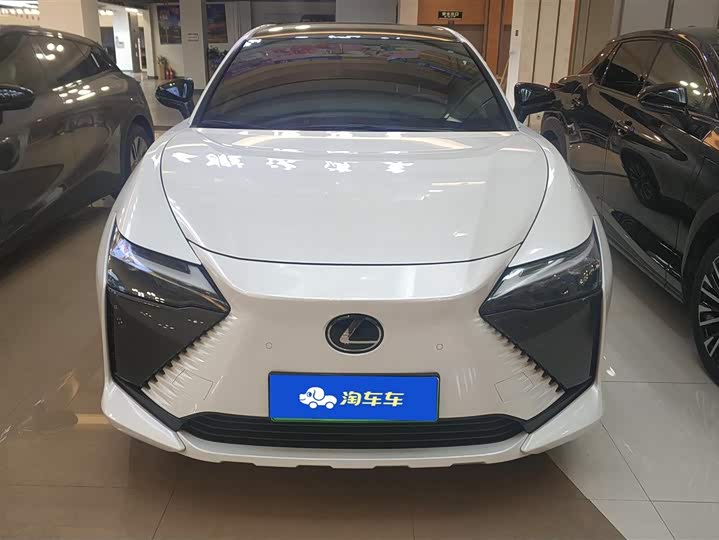 Lexus RZ 2023 2023款 450e 四驱纵享版
