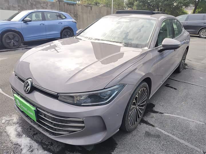 Volkswagen Passat 2025 2025款 Pro 380TSI 龙尊版