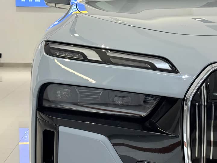 BMW 7 Series 2023 2023款 735Li M运动套装