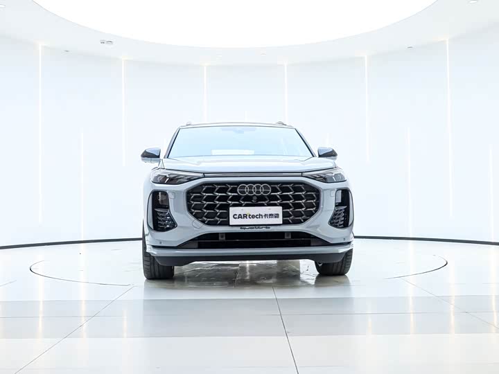 Audi Q6 2024 2024款 45 TFSI quattro RS 套件竞速版 7座