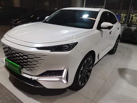 Changan UNI-K Hybrid 2022 2022款 蓝鲸iDD 130km 1.5T 尊贵型