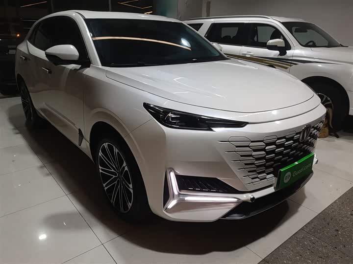 Changan UNI-K Hybrid 2022 2022款 蓝鲸iDD 130km 1.5T 尊贵型