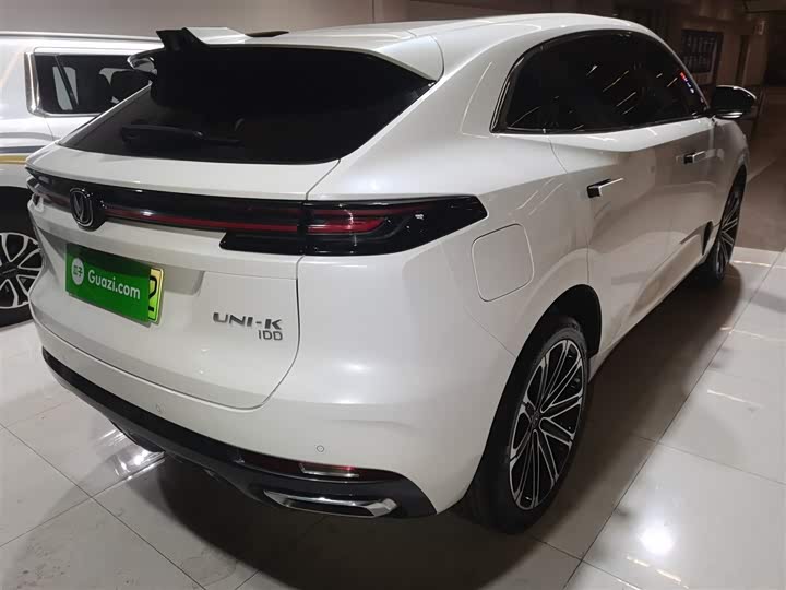 Changan UNI-K Hybrid 2022 2022款 蓝鲸iDD 130km 1.5T 尊贵型