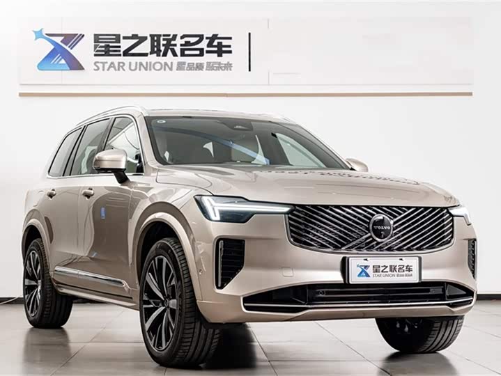 Volvo XC90 2025 2025款 改款 B6 智远豪华版 6座