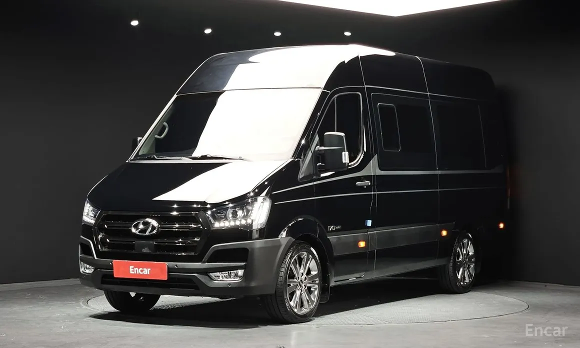 Hyundai Solati 2015 15-seater