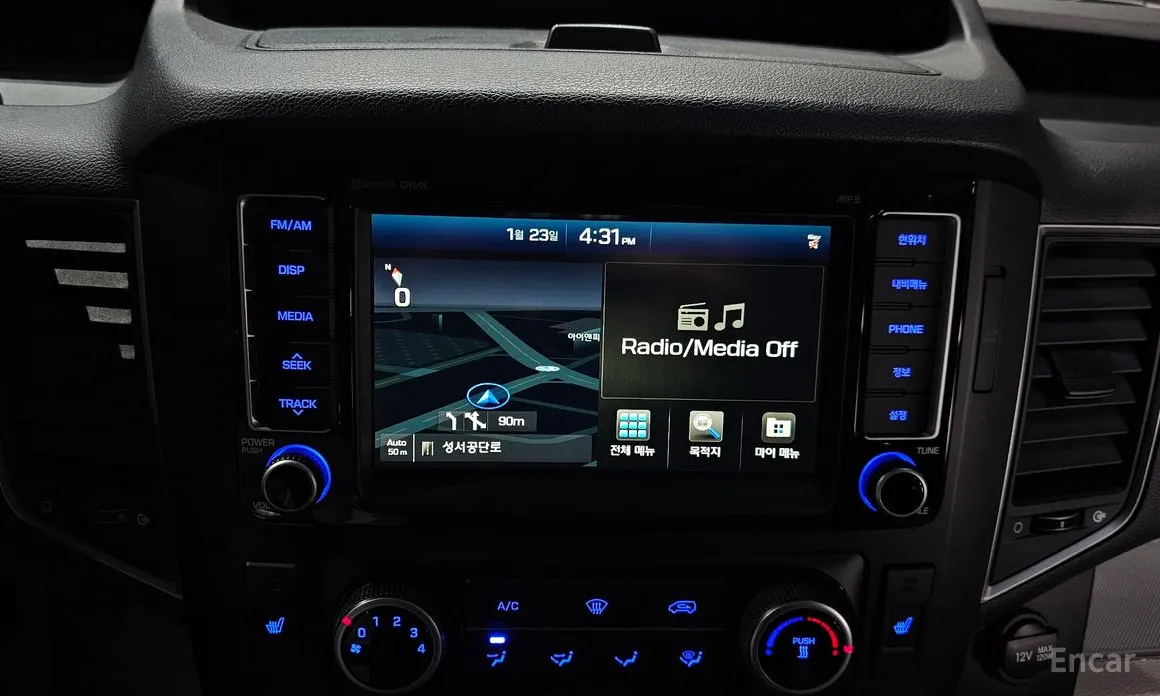 Hyundai Solati 2015 15-seater