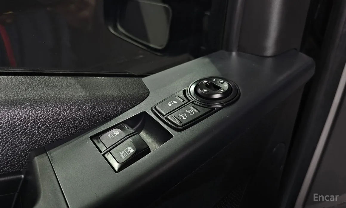 Hyundai Solati 2015 15-seater