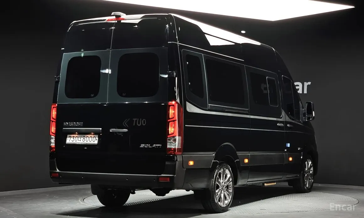 Hyundai Solati 2015 15-seater