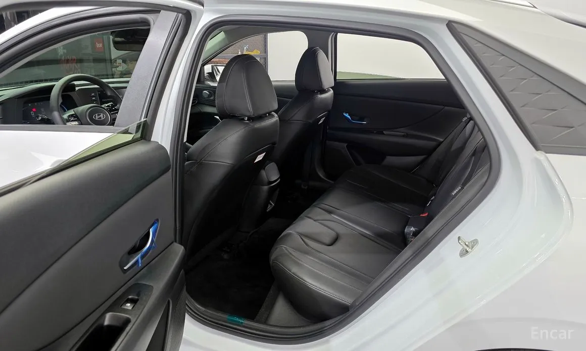 Hyundai Avante 2023 1.6 LPi (Rent car)