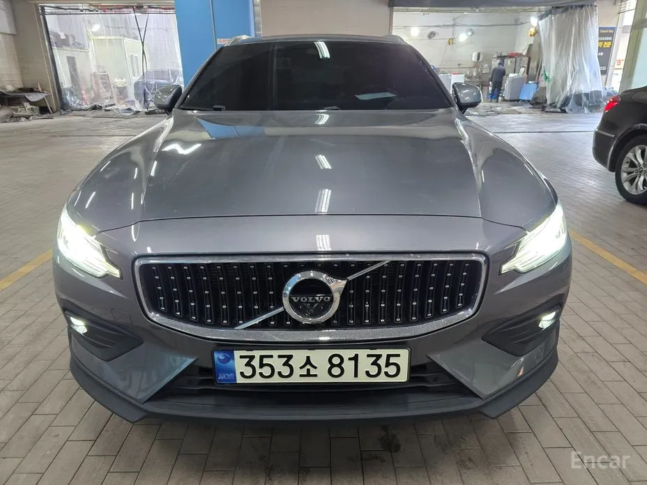 Volvo V60 2019 B5 Pro AWD