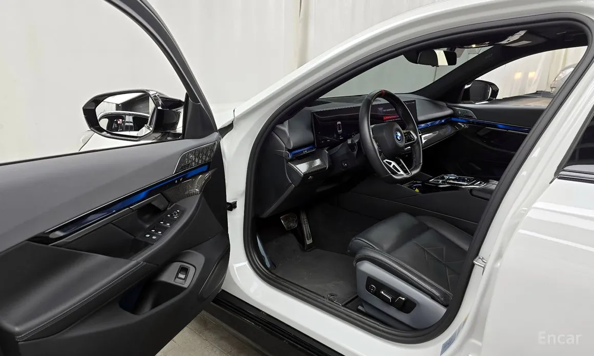 BMW i5 2023 M60 xDrive