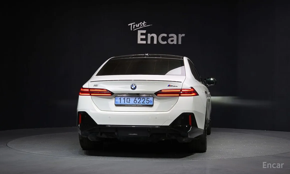 BMW i5 2023 M60 xDrive