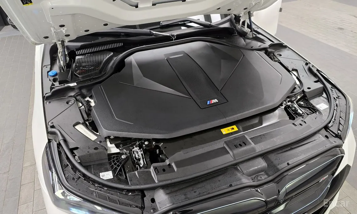 BMW i5 2023 M60 xDrive