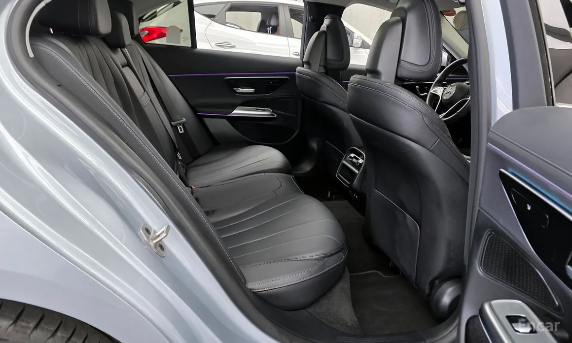 Mercedes-Benz E-Class 2024 E200 Avantgarde