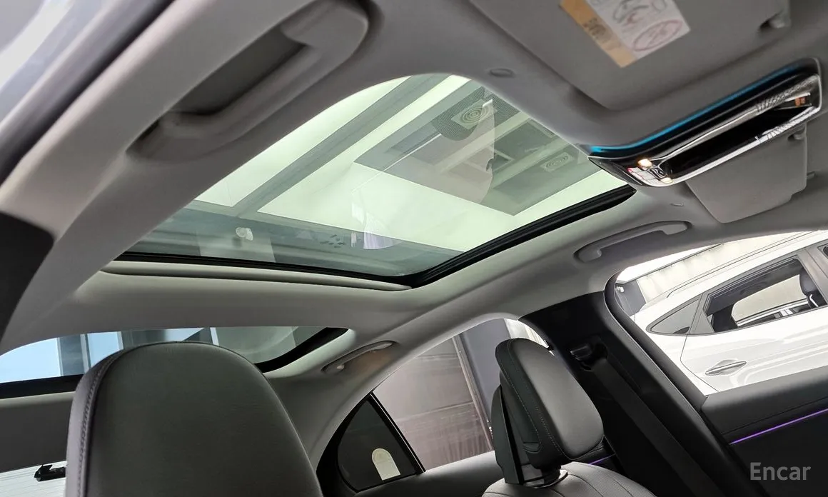 Mercedes-Benz E-Class 2024 E200 Avantgarde