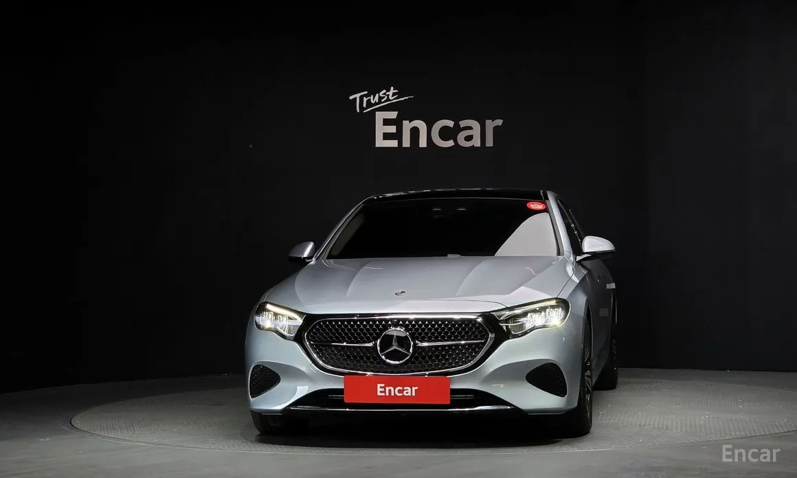 Mercedes-Benz E-Class 2024 E200 Avantgarde