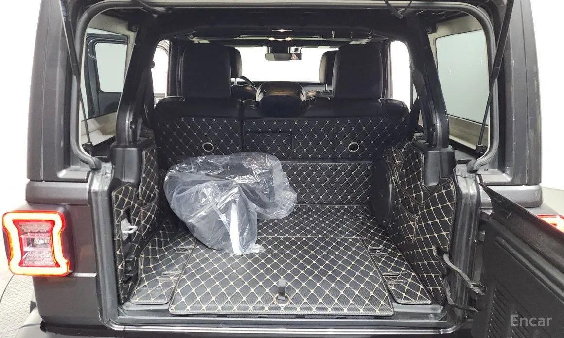 Jeep Wrangler 2018 2.0 Overland Power Top 4Door