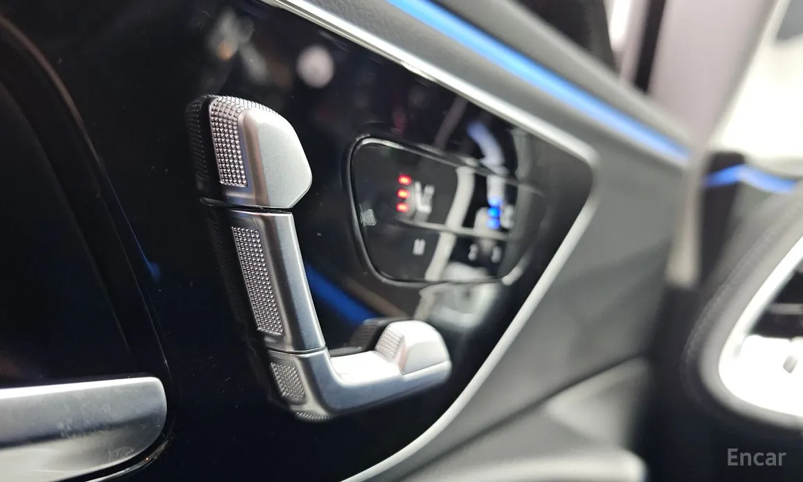 Mercedes-Benz E-Class 2024 E220d 4MATIC Exclusive