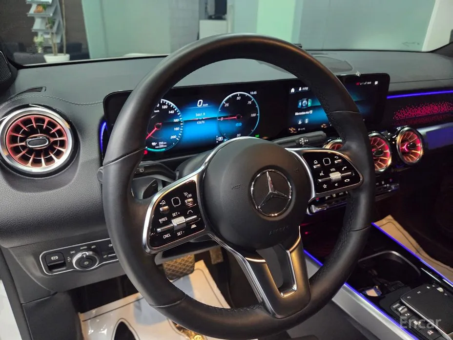 Mercedes-Benz EQB 2022 EQB300 4MATIC