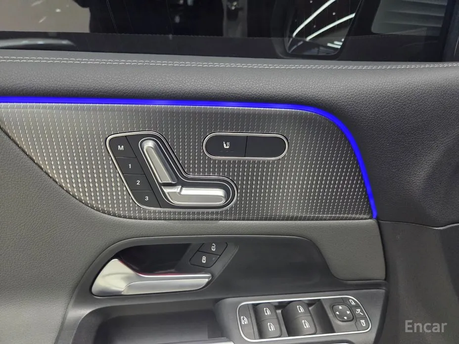 Mercedes-Benz EQB 2022 EQB300 4MATIC