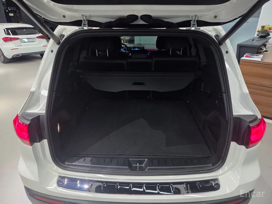 Mercedes-Benz EQB 2022 EQB300 4MATIC