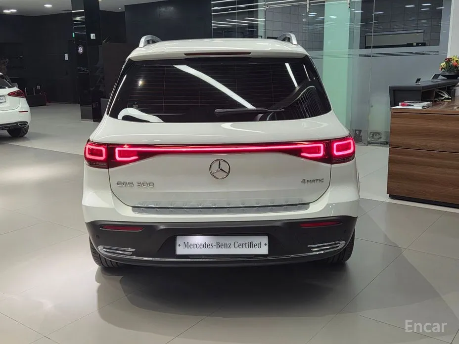 Mercedes-Benz EQB 2022 EQB300 4MATIC
