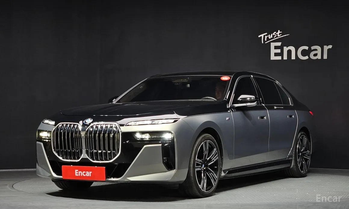 BMW i7 2022 xDrive 60 M sport