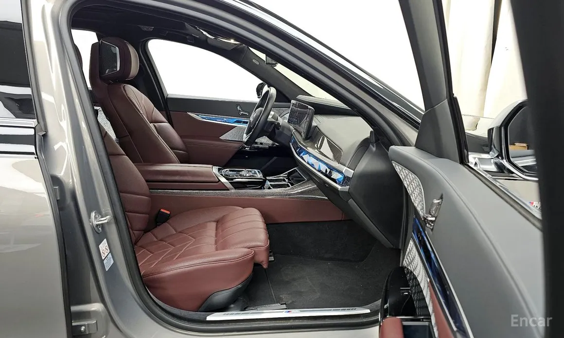 BMW i7 2022 xDrive 60 M sport