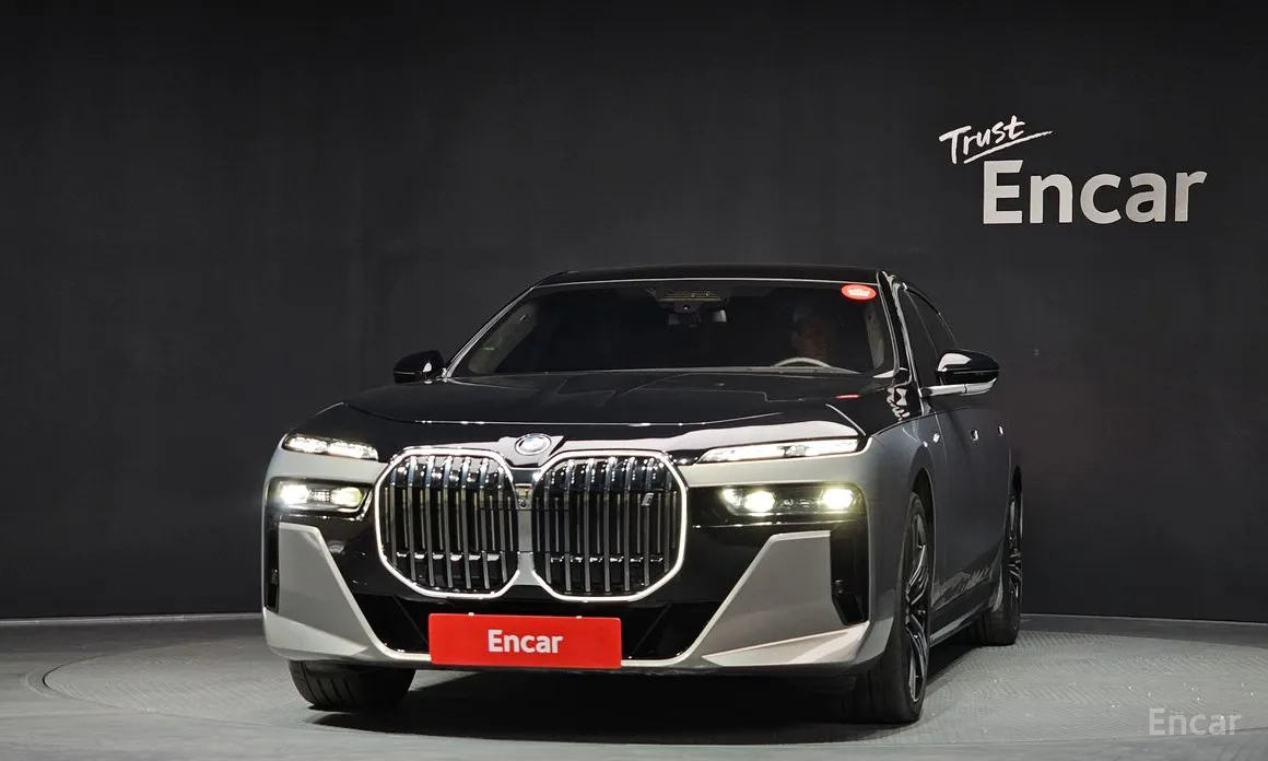 BMW i7 2022 xDrive 60 M sport