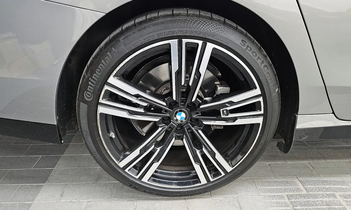 BMW i7 2022 xDrive 60 M sport