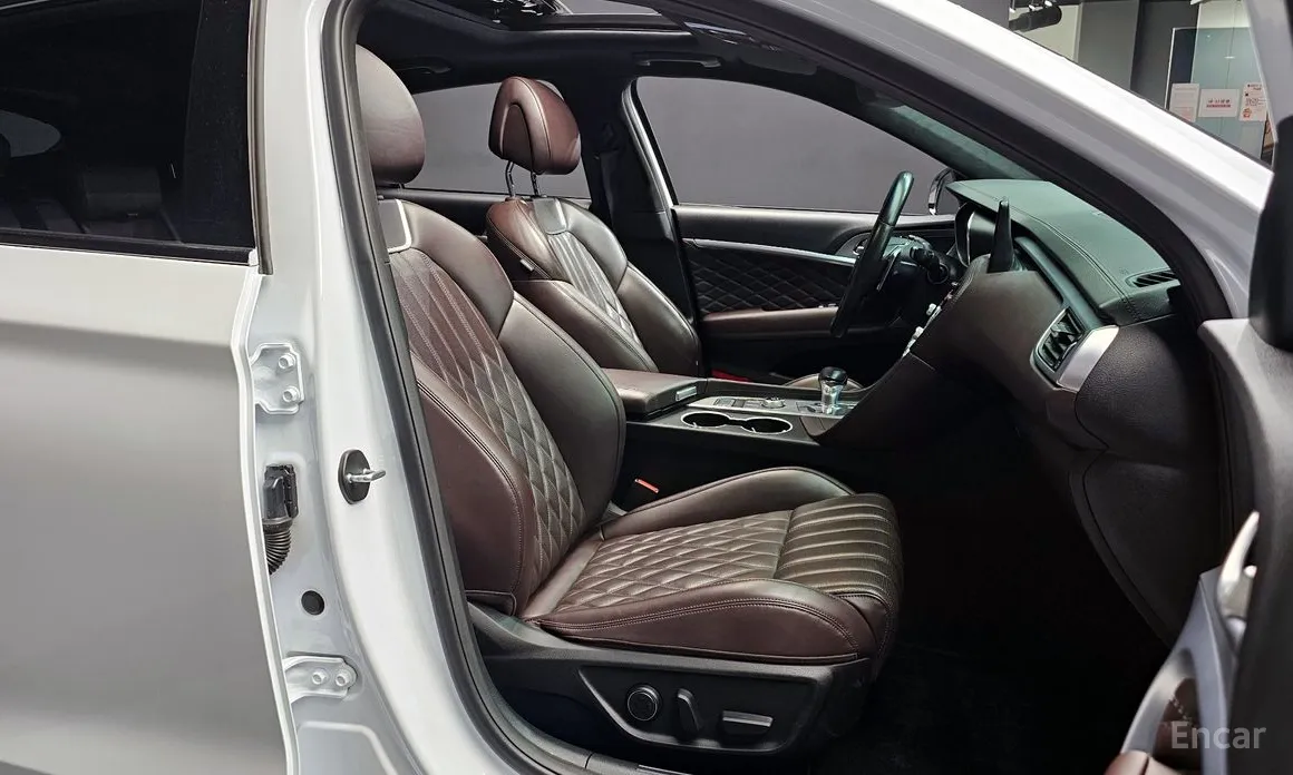 Genesis G70 2022 Gasoline 2.0T 2WD