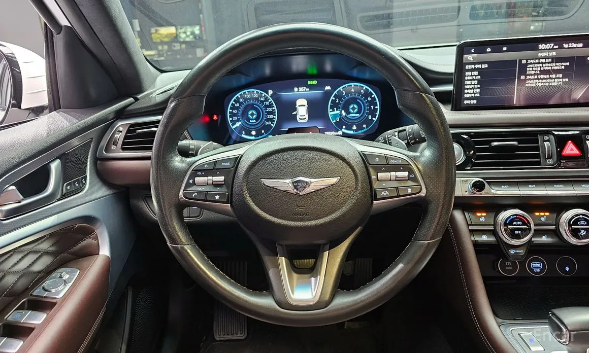 Genesis G70 2022 Gasoline 2.0T 2WD