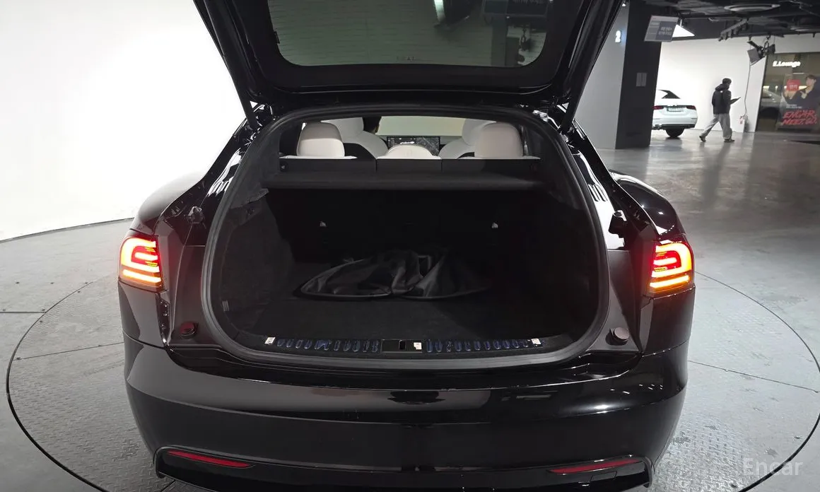 Tesla Model S 2012 Plaid