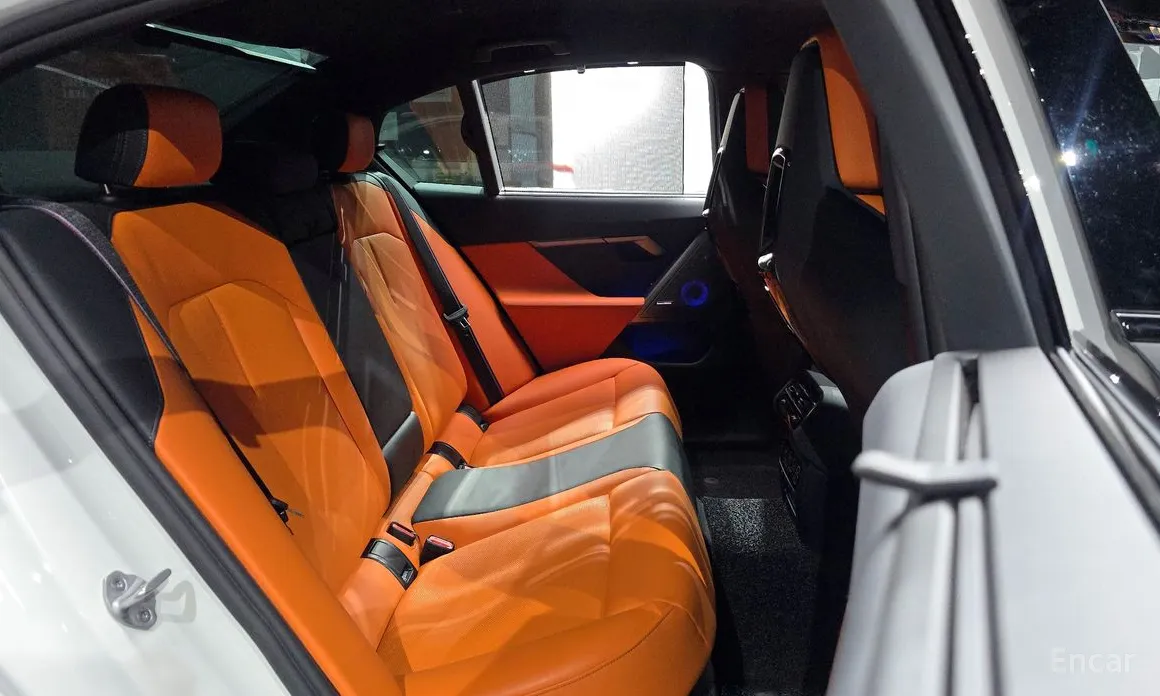 BMW M5 2024 M5 Sedan