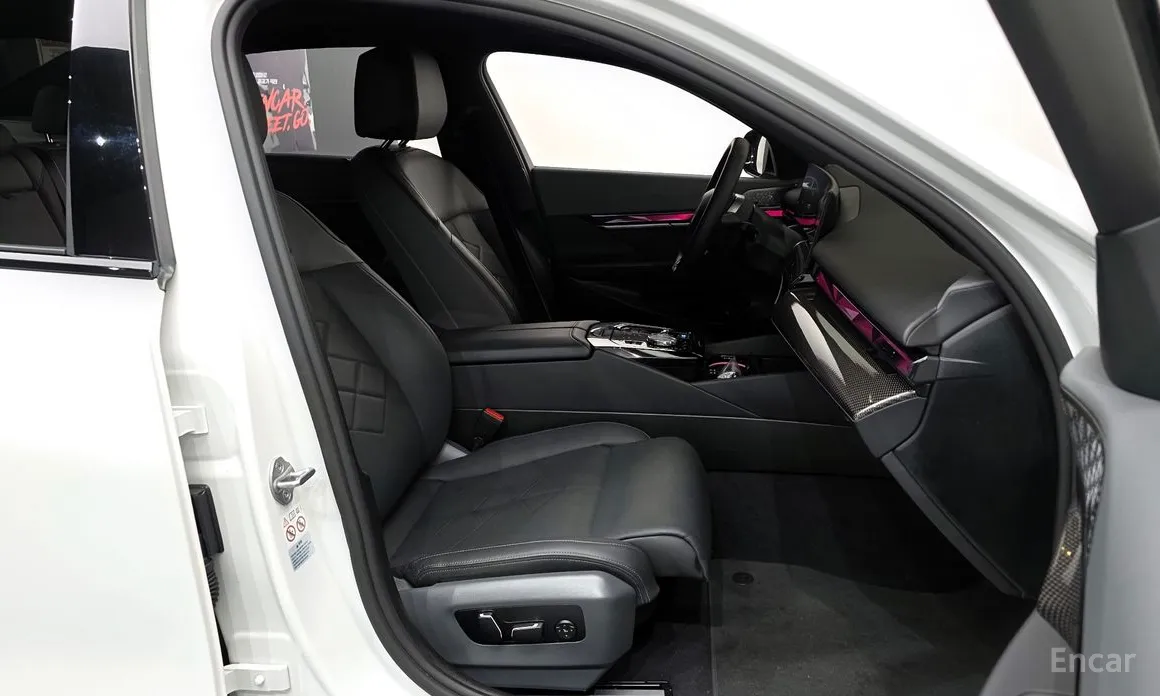 BMW i5 2023 M60 xDrive