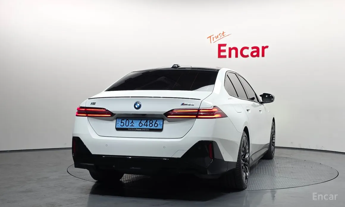 BMW i5 2023 M60 xDrive