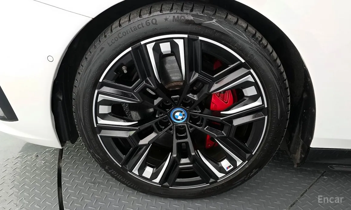 BMW i5 2023 M60 xDrive