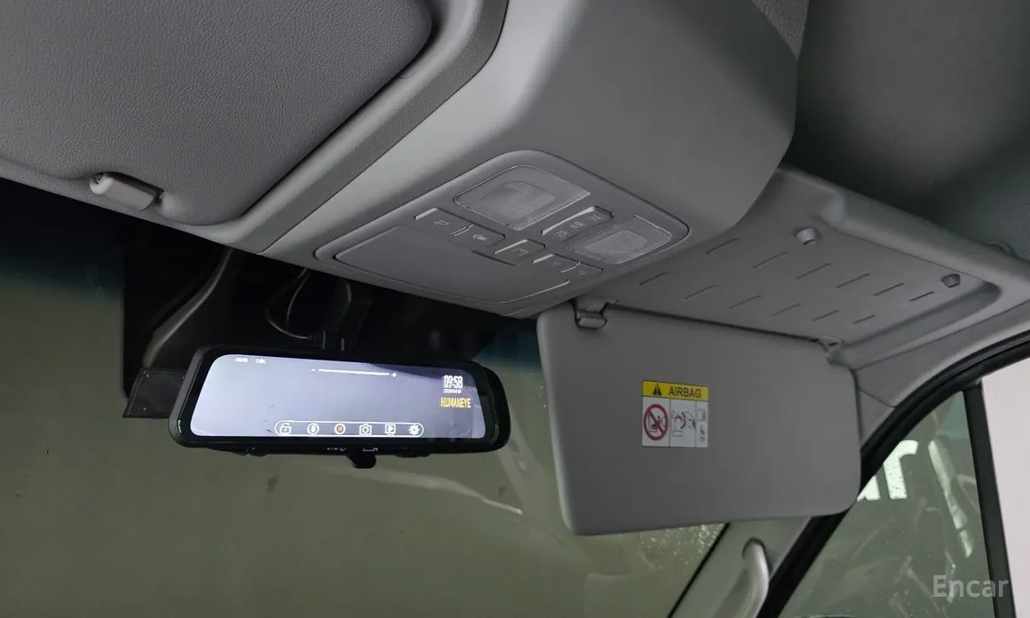 Hyundai Solati 2015 15-seater