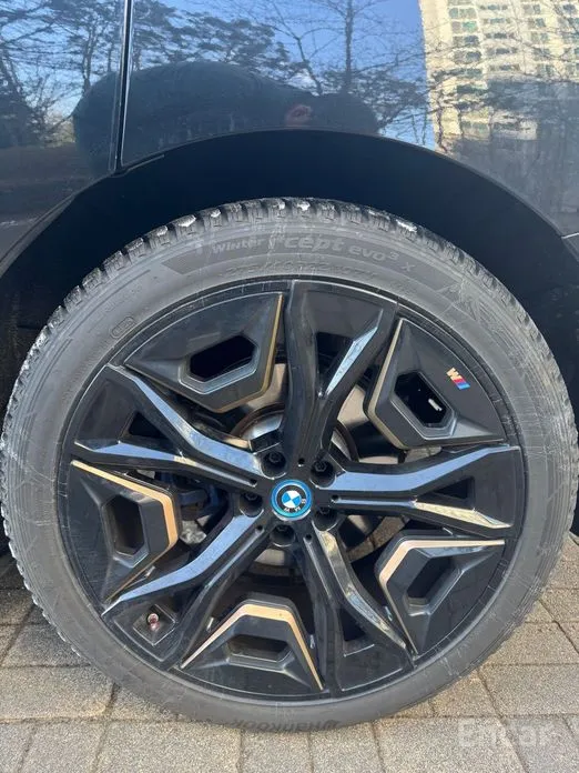 BMW iX 2021 xDriveM60