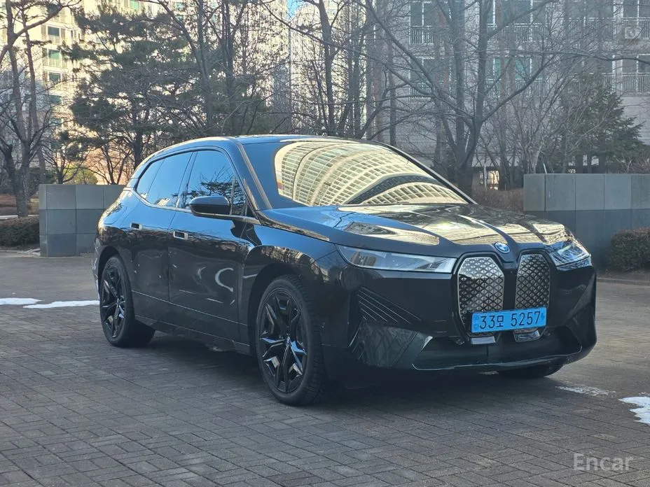BMW iX 2021 xDriveM60