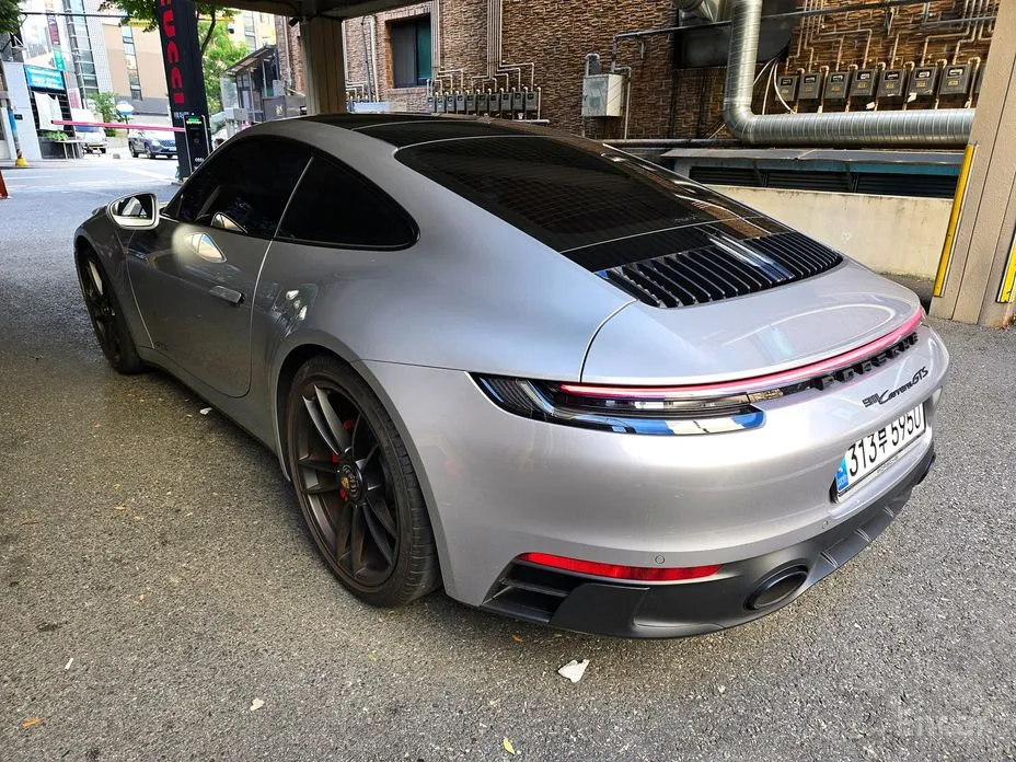 Porsche 911 2019 Carrera GTS