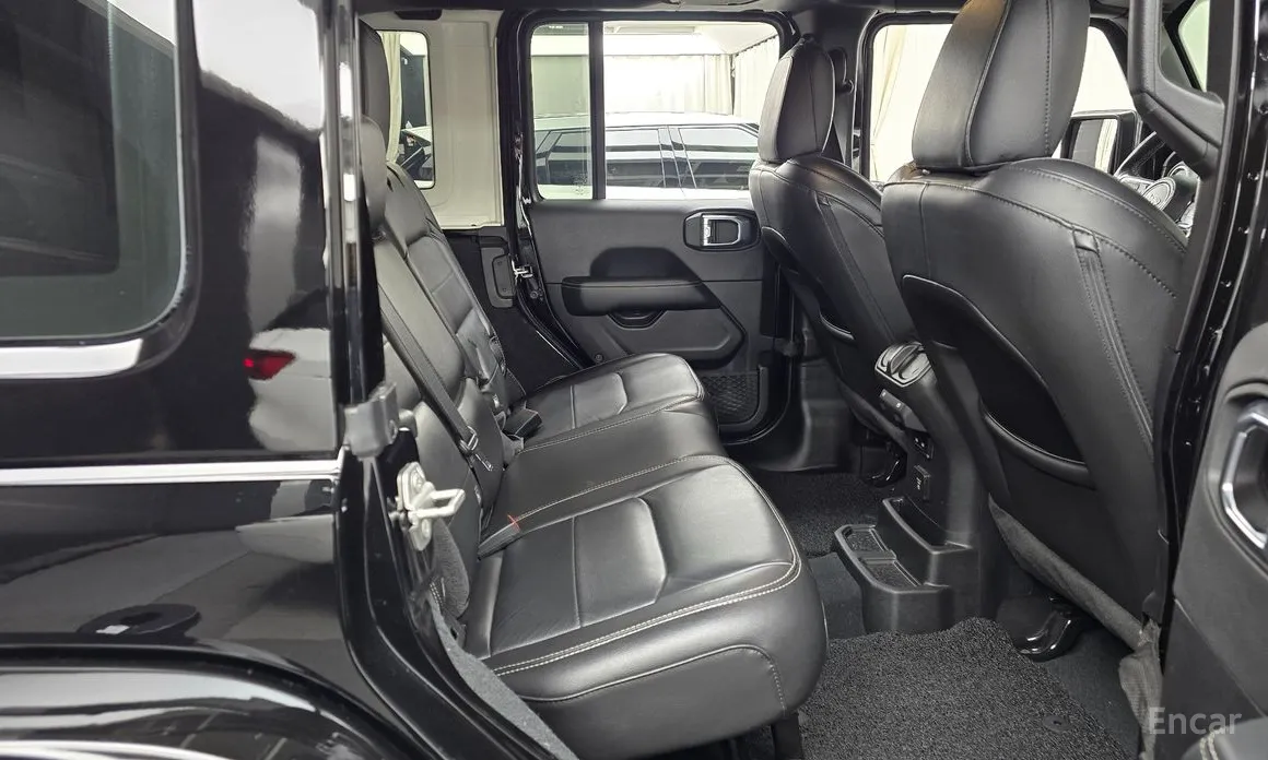 Jeep Wrangler 2018 2.0 Overland Power Top 4Door