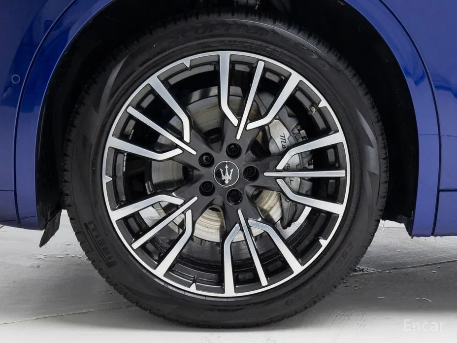 Maserati Grecale 2022 2.0 AWD GT Type P