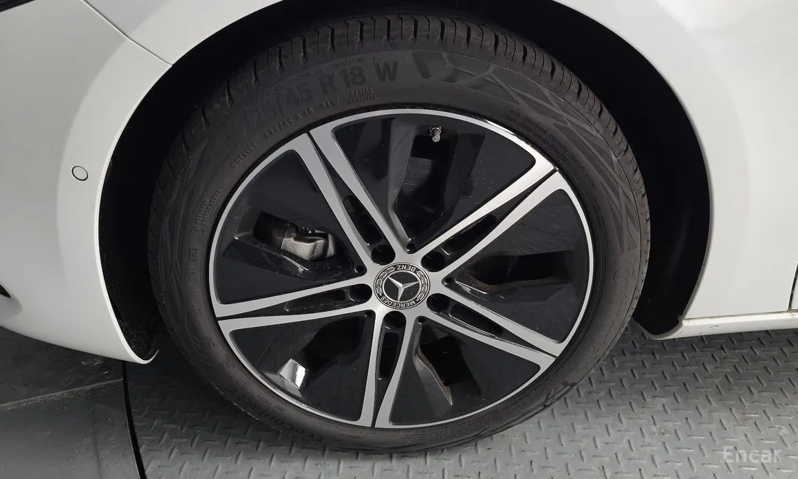 Mercedes-Benz A-Class 2019 A220 Sedan