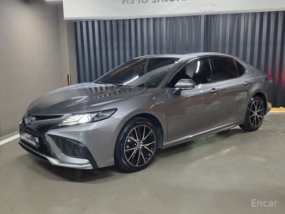 Toyota Camry 2017 2.5 XSE Hybrid